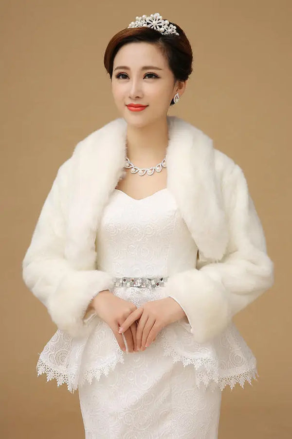 Faux Fur Long Sleeve Bridal Coat Capes Jacket